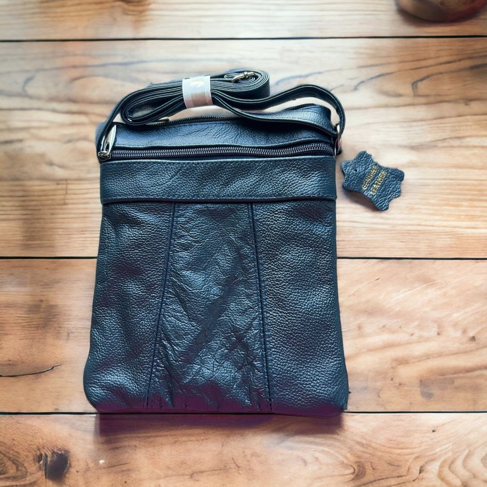 Maze Exclusive Leather Crossbody Bag Purse Dark Blue 7.5" x 9" NEW
